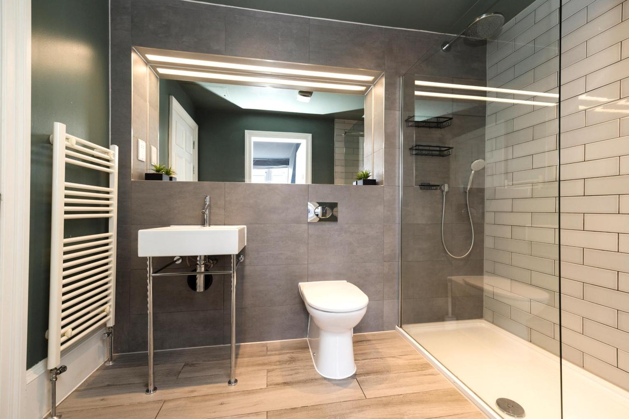 Appartement Joivy Spacious 2br Apt, Moments From West End *