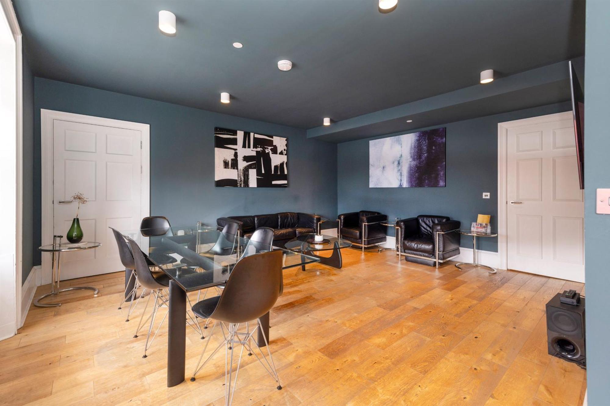 Joivy Spacious 2br Apt, Moments From West End Appartement
